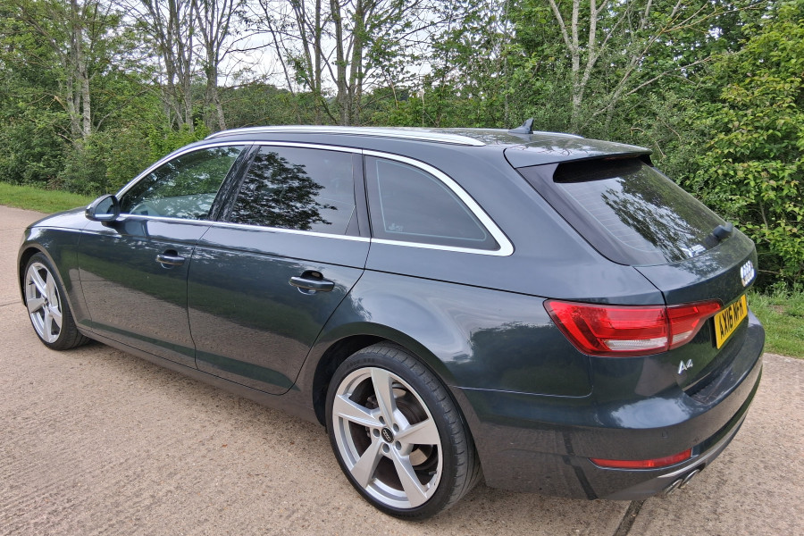 Audi A4 